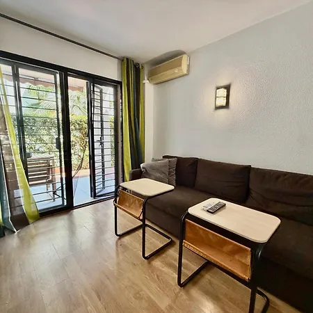 Apartament Ponti - Ground-floor With Private Garden Terrace - 125 M From The Beach, Ac *