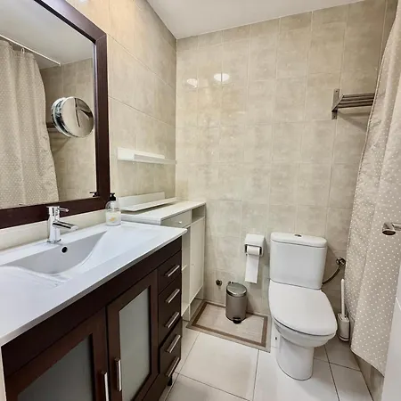 Ponti - Ground-floor With Private Garden Terrace - 125 M From The Beach, Ac *